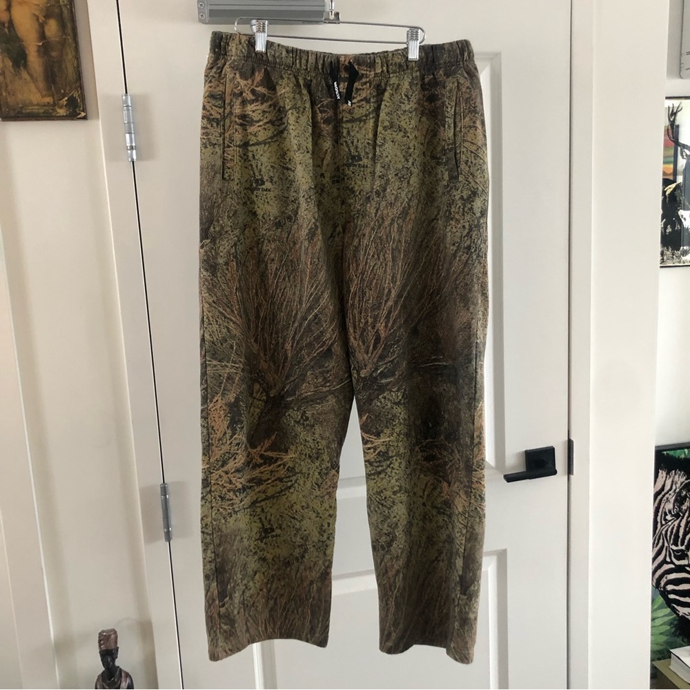 Mossy oak real tree pants
